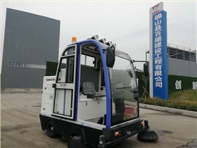河南粉塵類企業(yè)選擇什么樣的電動掃地車