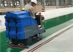 駕駛式洗地車邁向智能化系統