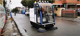 江蘇某村鎮(zhèn)引進(jìn)電動掃地車共抗疫情