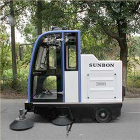 商業步行街用掃地車的優勢