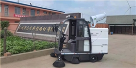 江蘇泰州某磚廠采購2000AW電動(dòng)清掃車