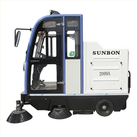 駕駛式小型電動(dòng)掃地車