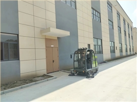 如何選擇性價比高的清掃車和吸塵器，價格是關鍵