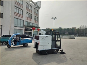 城市發展引領機械清潔時代，電動掃地車受矚目