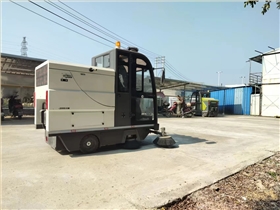 環(huán)衛(wèi)道路清掃車，不可或缺的城市環(huán)境利器！