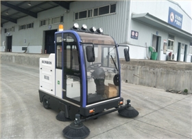 電動掃地車：未來必然趨勢不可錯過的清潔利器！