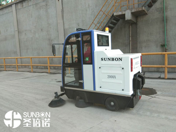 掃地車廠家為500強(qiáng)企業(yè)定制清潔方案 掃地車廠家為500強(qiáng)企業(yè)定制清潔方案