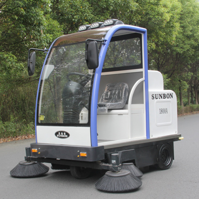 電動(dòng)掃地車(chē)